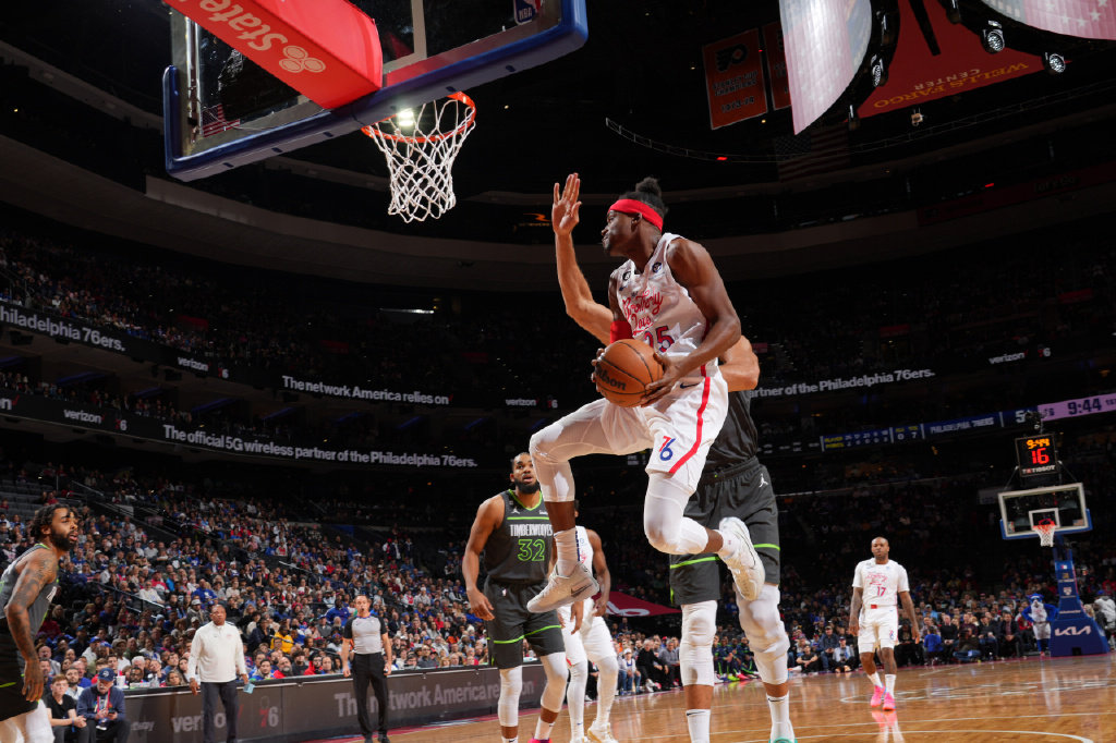 阿拉维斯拼尽全力，力争逆转的简单介绍