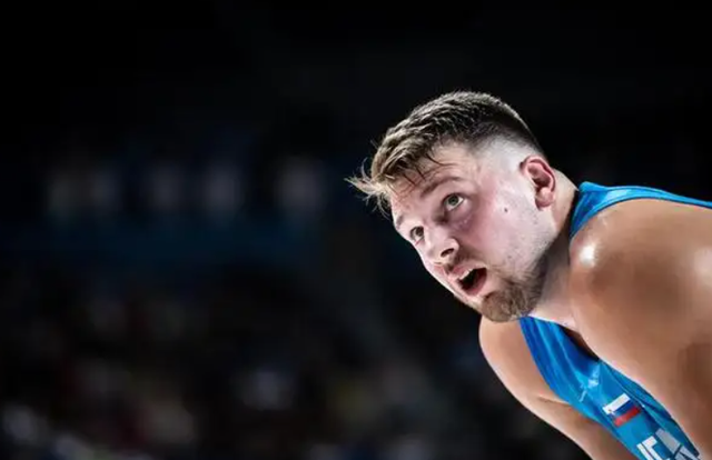 法国大胜横扫,强势晋级淘汰赛 法国大胜横扫,强势晋级淘汰赛