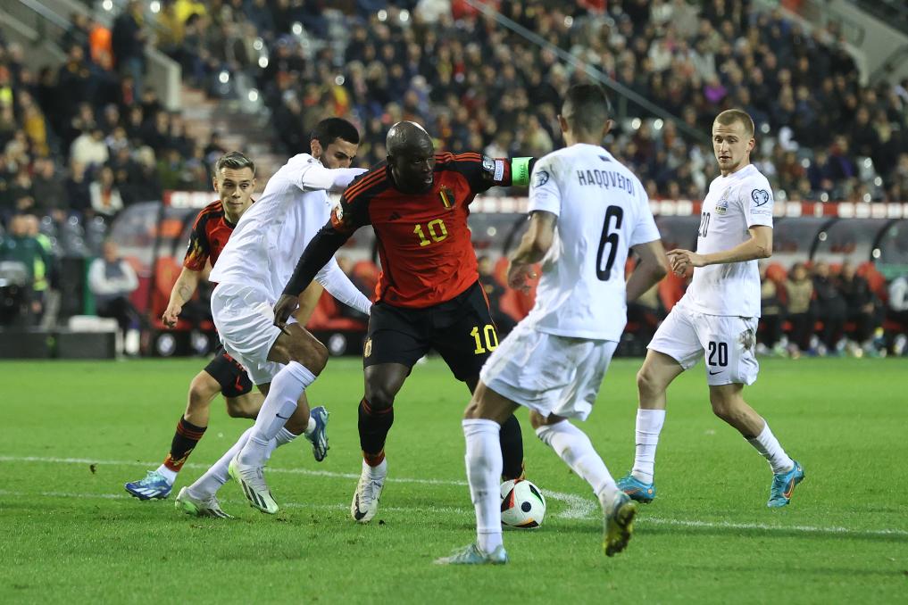 欧预赛激烈对决再现，支球队争夺晋级席位的简单介绍