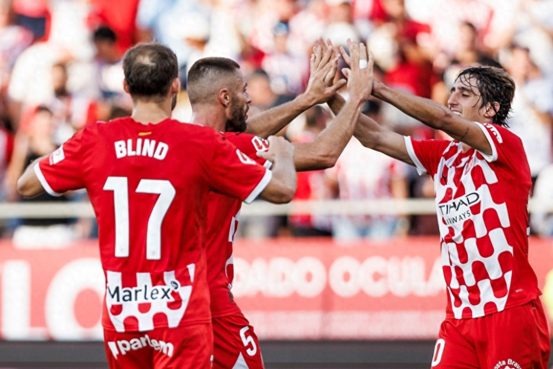 赫罗纳以三球大胜社会，夺得重要胜利