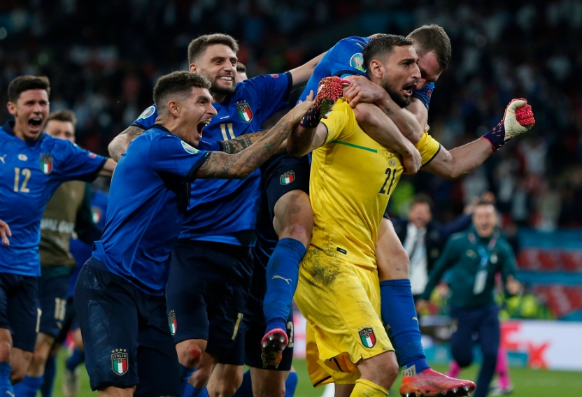 意大利队场上表现出色，双杀对手的简单介绍