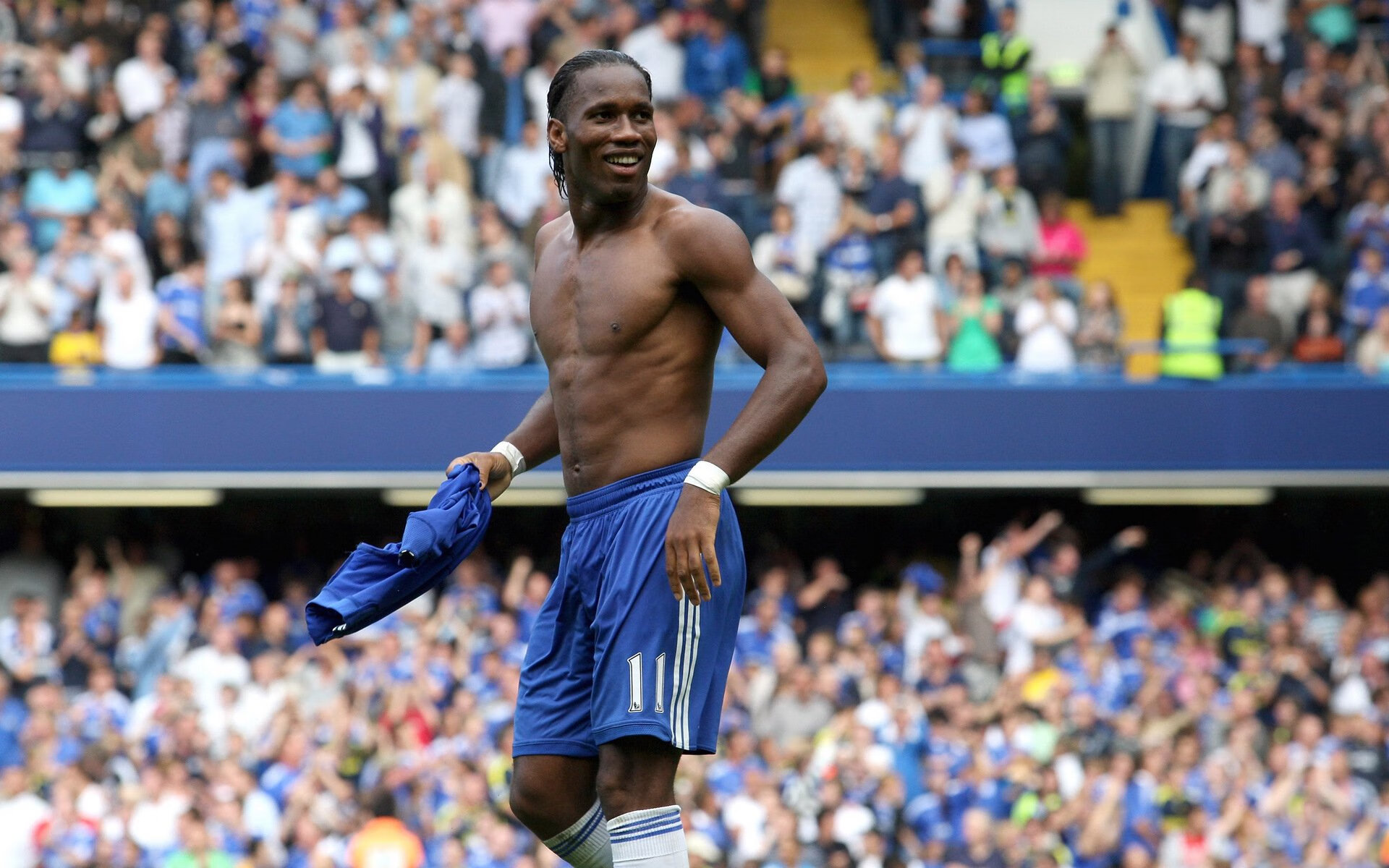 格纳布里闪耀巴黎之夜,年度焦点战中的个人制霸与德法足球的权杖交接