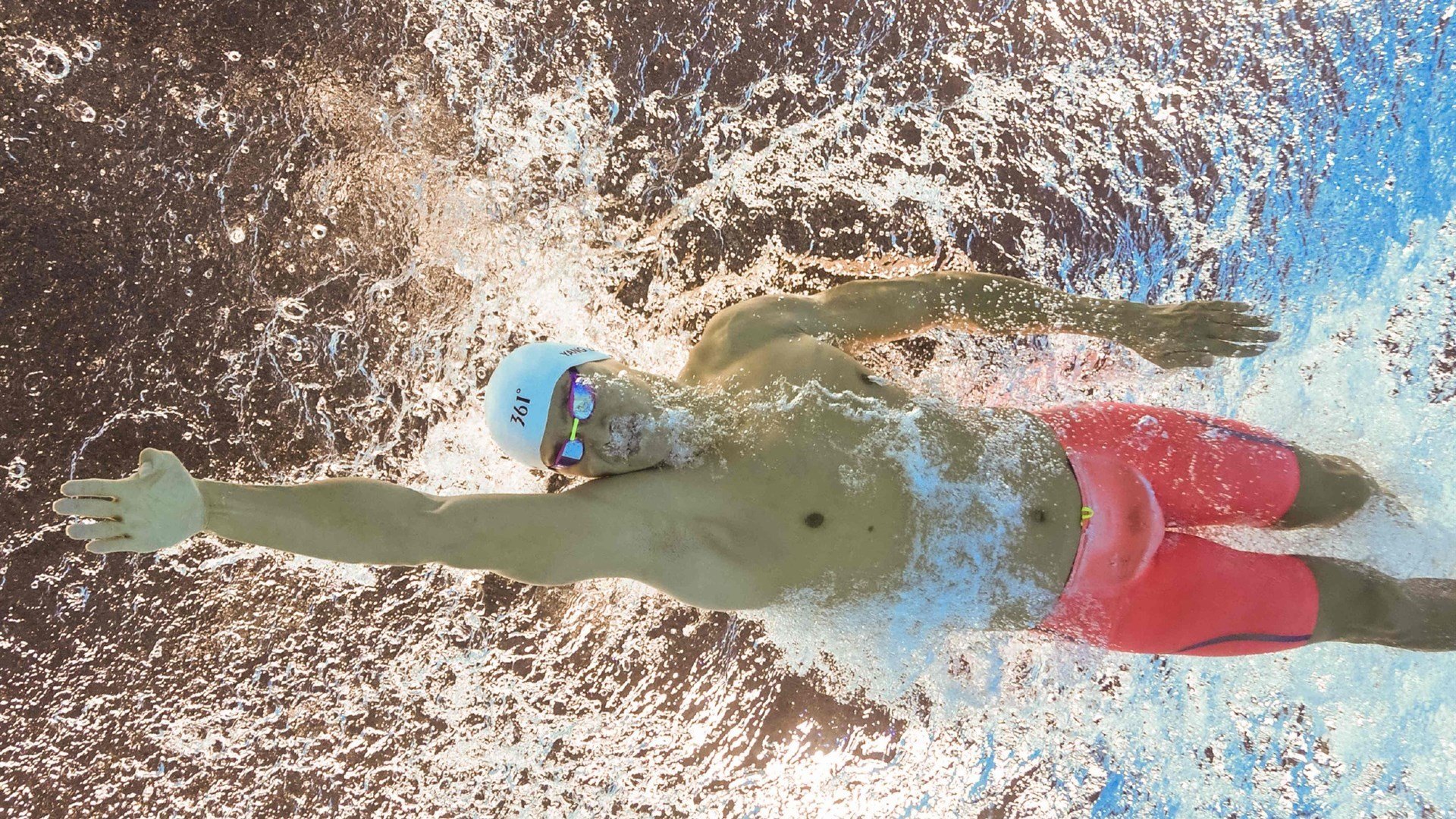 橙色风暴的终场绝杀，格纳布里如何成为荷兰强行终结几内亚的关键先生